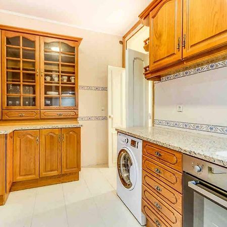 Spacious Apartment Alameda Lisbon Bagian luar foto