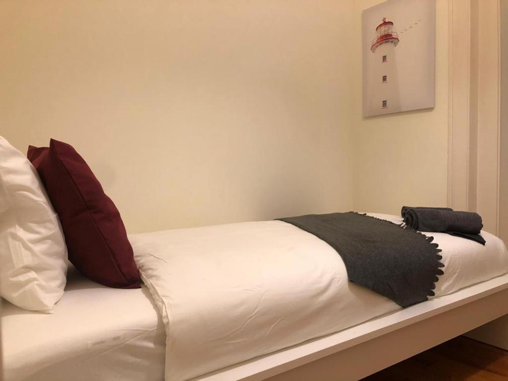 Spacious Apartment Alameda Lisbon Bagian luar foto