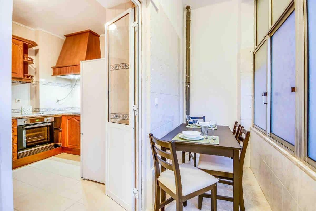 Spacious Apartment Alameda Lisbon Bagian luar foto